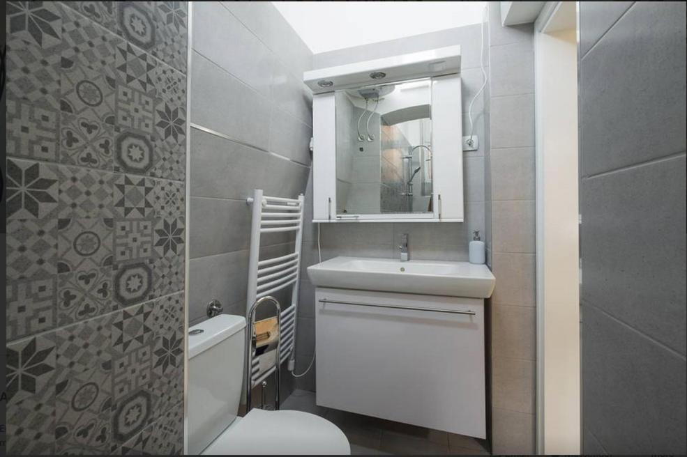 Central Charm Modern 2Br Apt-Free Parking Near Belgrad Dış mekan fotoğraf