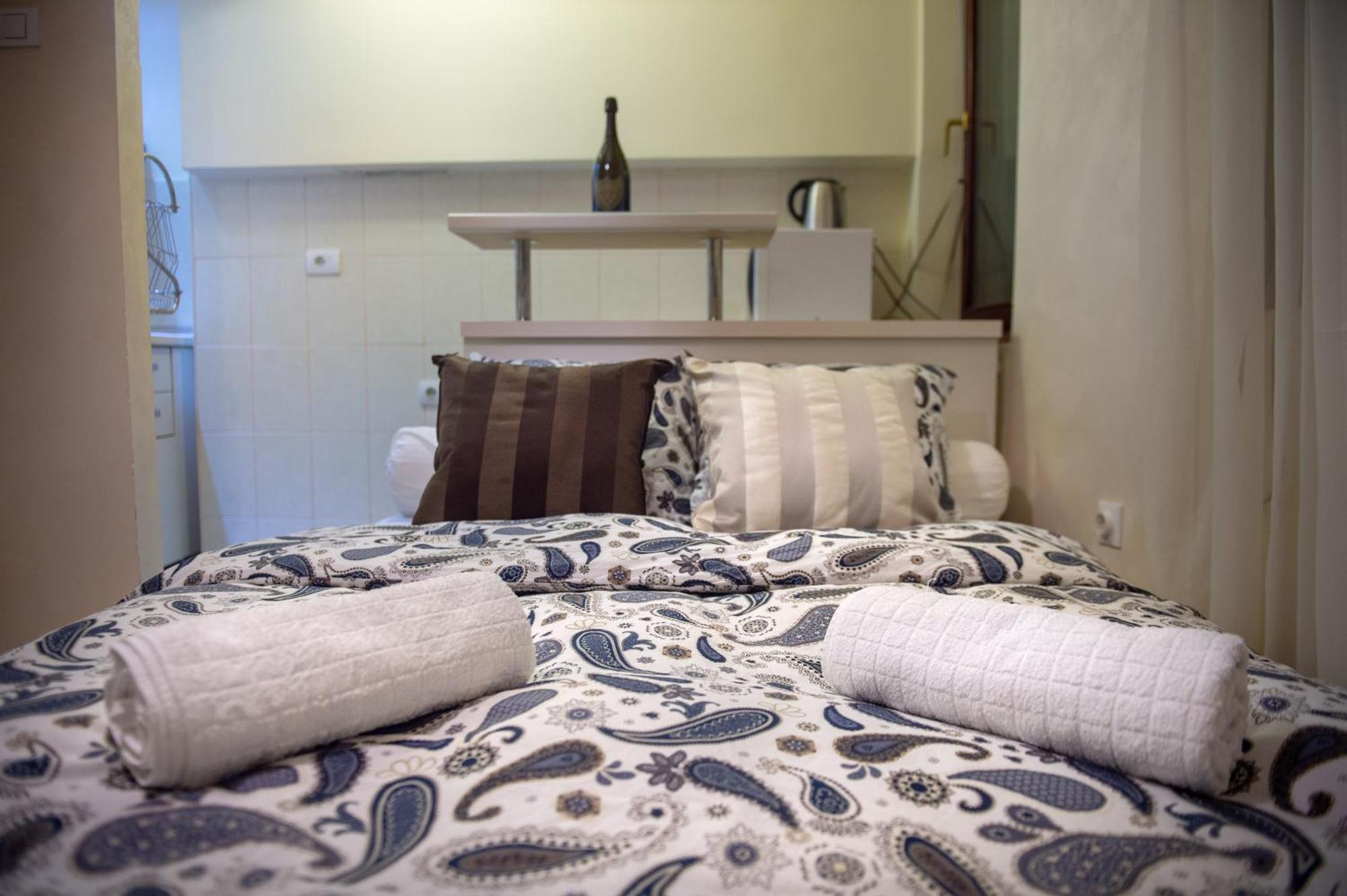 Central Charm Modern 2Br Apt-Free Parking Near Belgrad Dış mekan fotoğraf